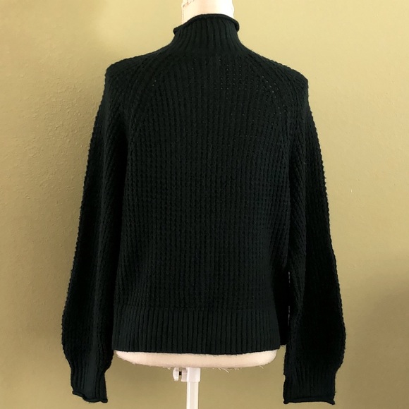 🔥NWT🔥 American Eagle Outfitters Mock Turtleneck Women’s Sweater - Picture 3 of 7